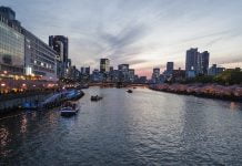 Osaka’da Akşam Vakti Sakura Turu Osaka manzarasi