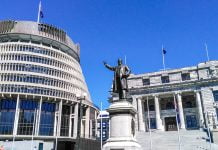 Başkent Wellington’dan Gezi Notlarım yeni-zelanda-meclis-hukumet-binalari-wellington